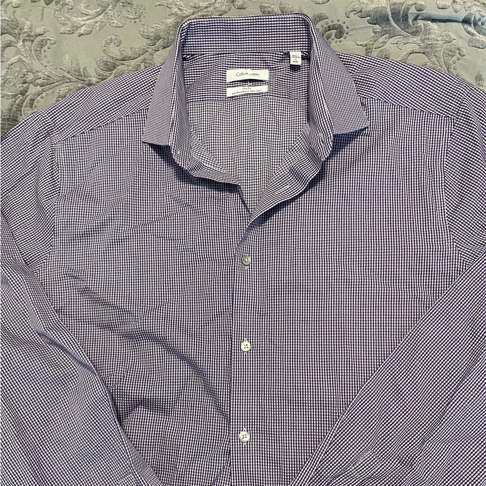 Calvin Klein | Men’s Checkered Long-Sleeve Button Down, Size L